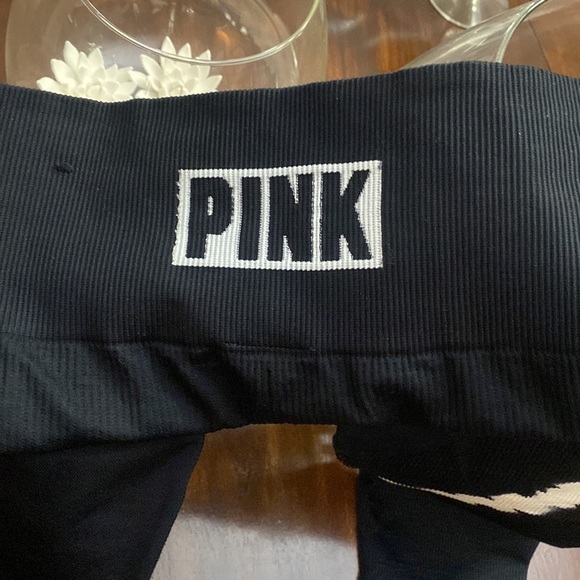 💖PINK Victoria’s Secret leggings size small black and white tie-dye Brand new - Picture 10 of 10